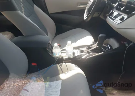 2020 Toyota Corolla Le z USA, uszkodzony, nr VIN JTDEPRAEXLJ087520